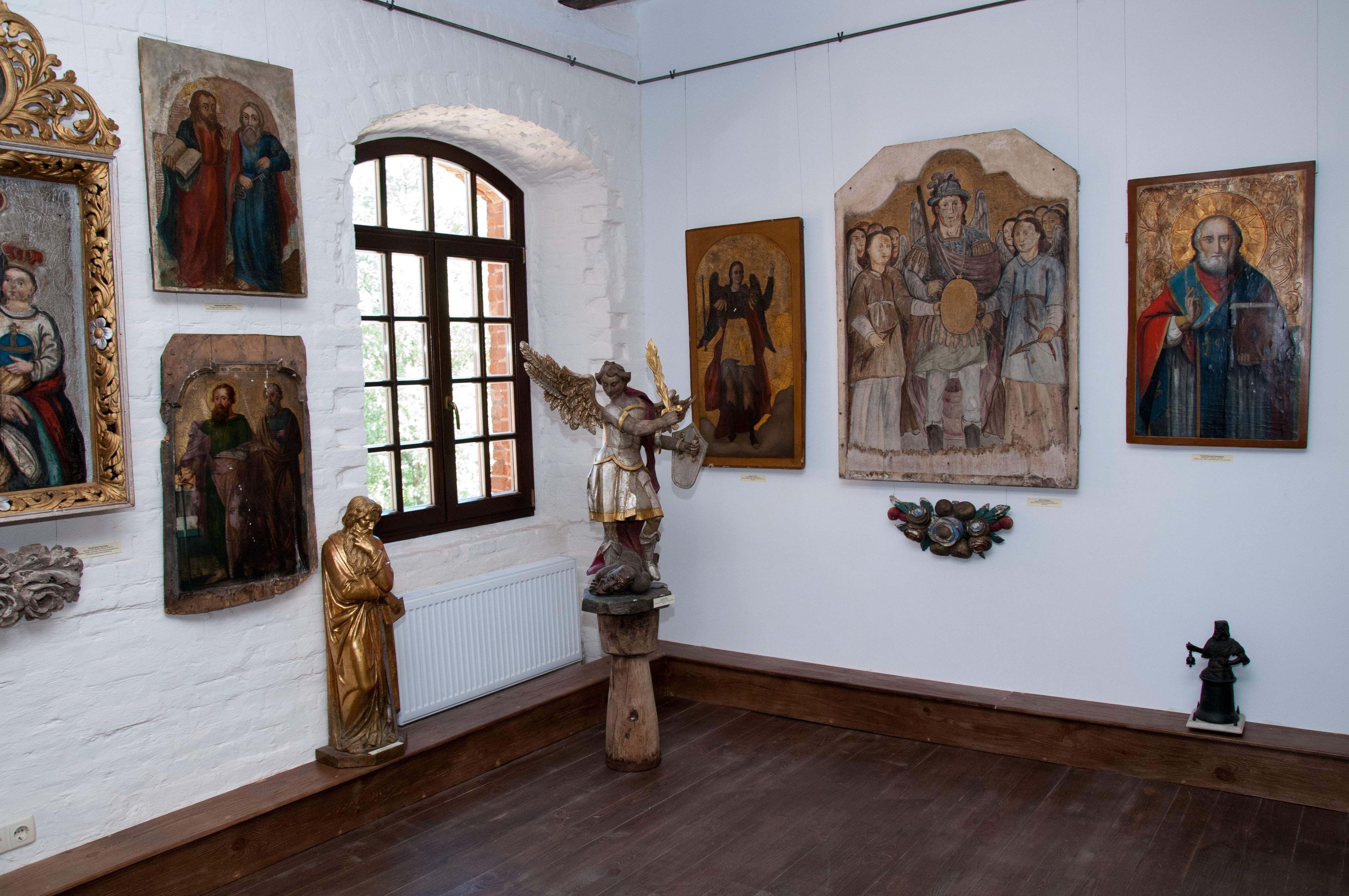 Замок Радомисль ікони